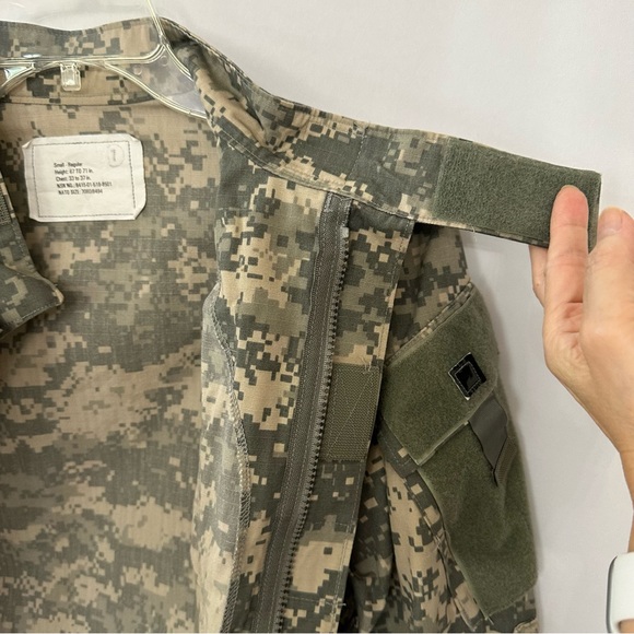 Army Combat Uniform Coat, Digital Camo Men's Regular Small - Picture 7 of 14